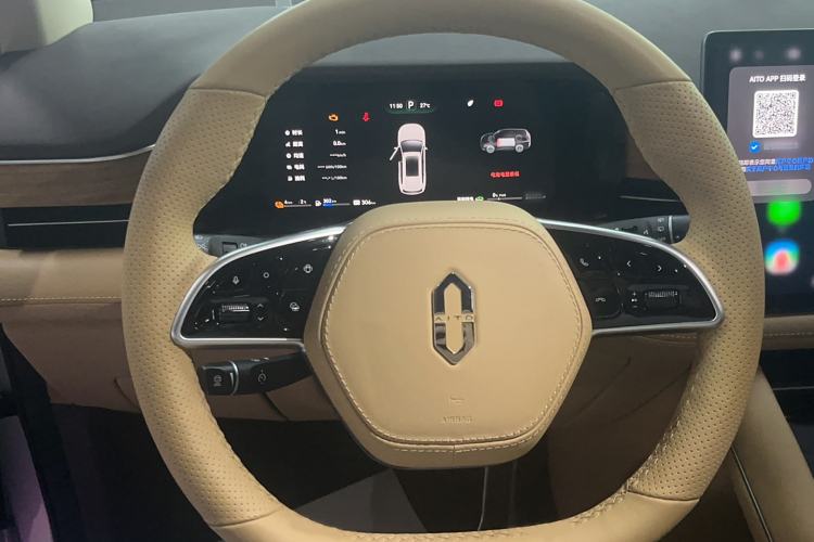 Used Hima AITO M7 2024 1.5T Rear-Drive Plus Version 5 Seats
