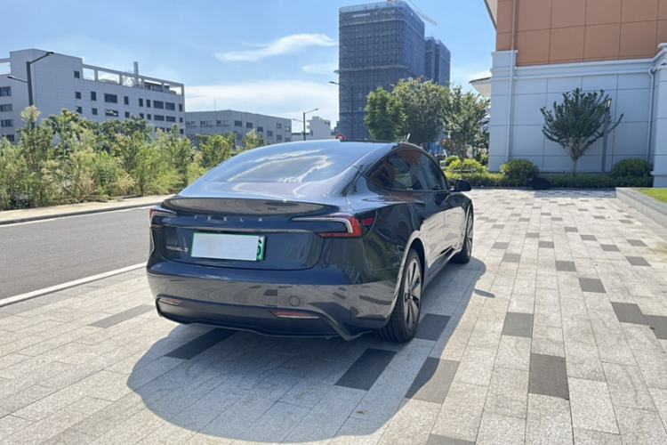 Used Tesla Model 3 2025 Rear-Wheel-Drive Version
