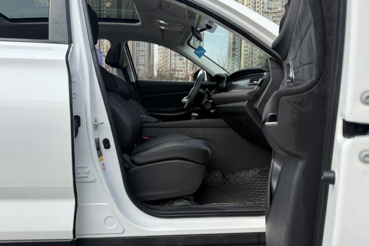 Used Oshan X7 PLUS 2023 Enjoy Edition 1.5T Automatic Prestige Model
