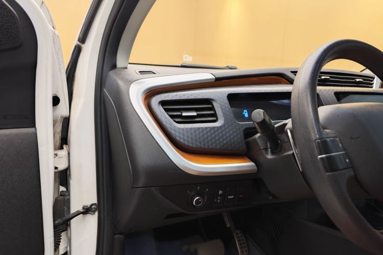 TDK.VehicleDetails.img