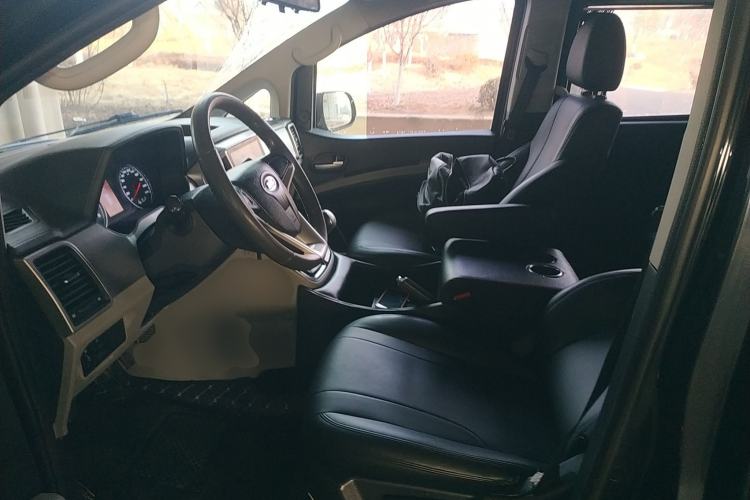 Used  M4 2016 2.0L manual Comfort trim level