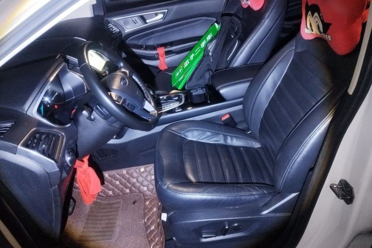 Used Ford Edge 2016 EcoBoost 245 Two-Wheel-Drive Titanium 7-Seater