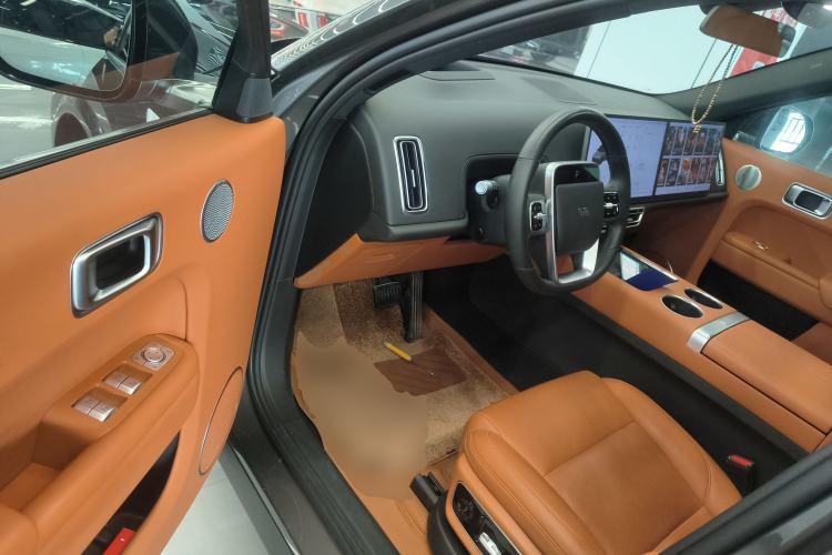 Used Li Auto L7 2023 Pro Model
