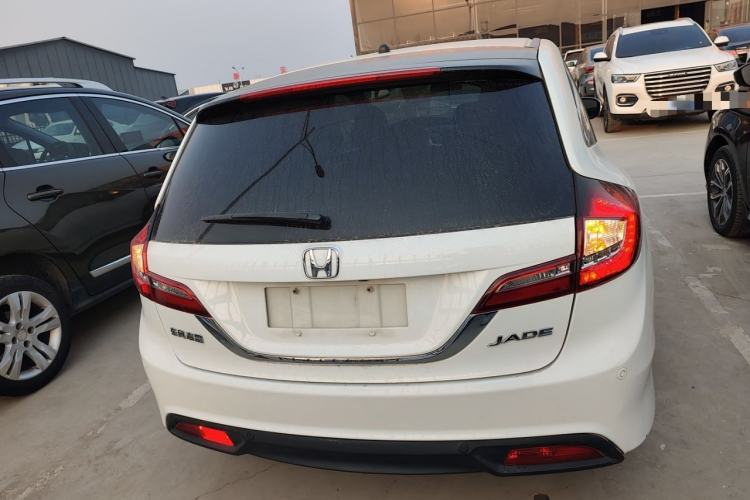 Used Honda Jade 2013 1.8L automatic Comfort version 5 seats
