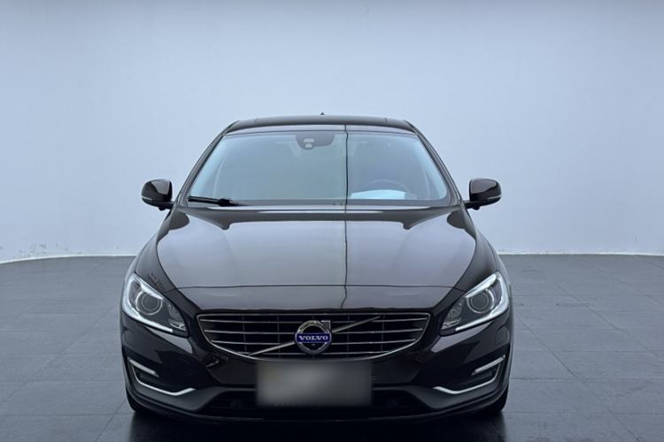 Used Volvo S60 2018 S60L T4 Zhiyuan Edition
