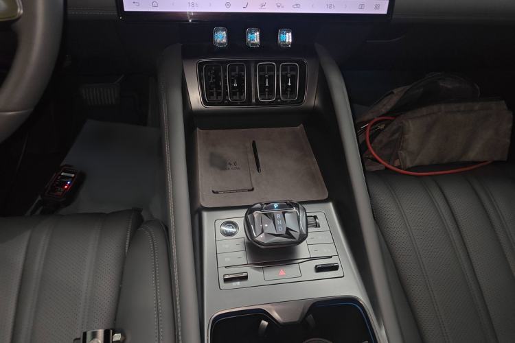 Used BYD Song L EV 2025 Intelligent Driving Version 662 km LiDAR Excellence Edition
