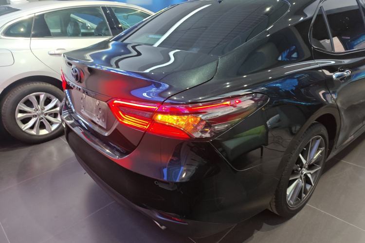 Used Toyota Camry 2021 2.5G Luxury Edition
