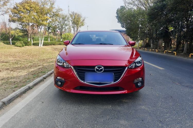 Used Mazda Mazda 3 Axela 2016 Sedan 1.5L Automatic Luxury Model
