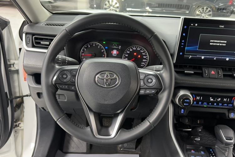 Used Toyota Wildlander 2021 2.0L CVT 4x4 Luxury Edition
