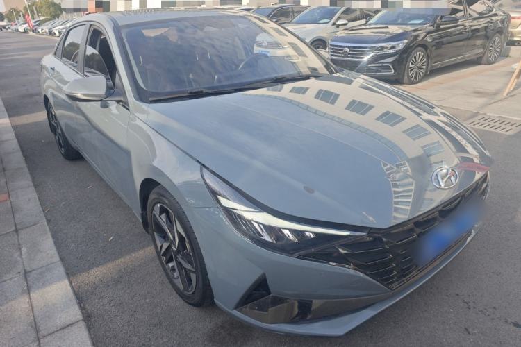 Used Hyundai Elantra 2021 1.5L CVT LUX Prestige Edition
