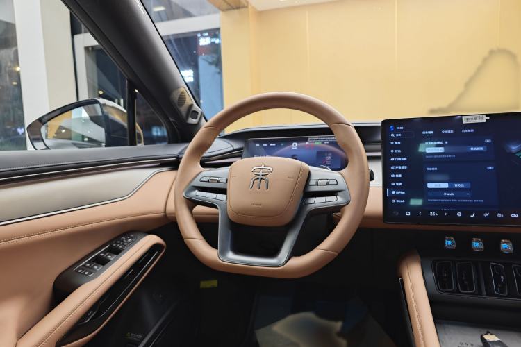 Used BYD Song L EV 2025 Intelligent Driving Version 662 km LiDAR Excellence Edition
