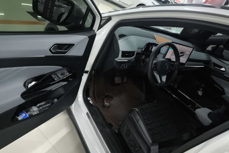 Used Volkswagen ID.4 X 2025 Smart Version Pure & Intelligent Enjoyment Edition