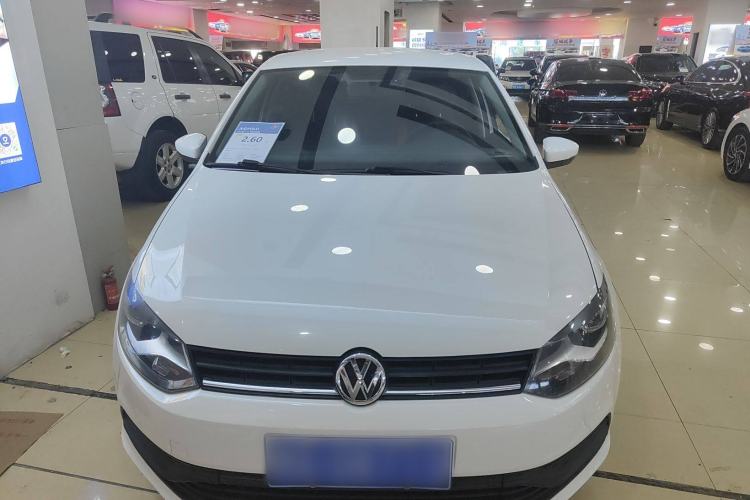 Used Volkswagen Polo 2016 1.4L Manual Fashion Model
