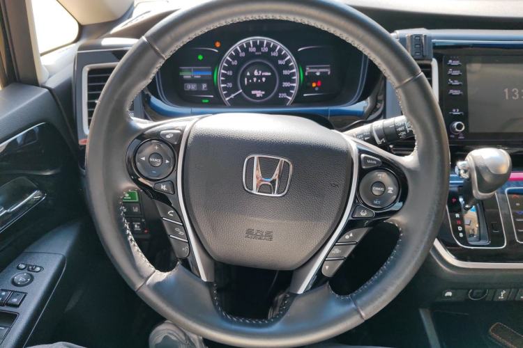 Used Honda Elysion 2019 2.0L Hybrid Luxury Edition
