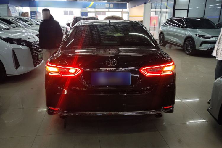 Used Toyota Camry 2023 2.0G Luxury Edition
