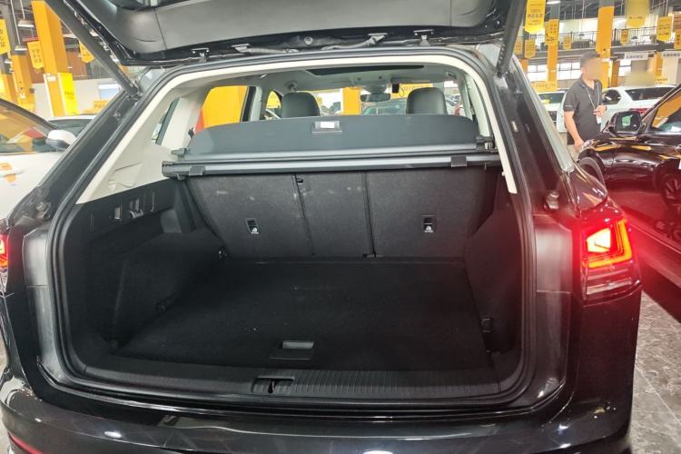 Used Volkswagen Tayron 2024 330TSI Two-Wheel Drive R-Line High-Energy Version