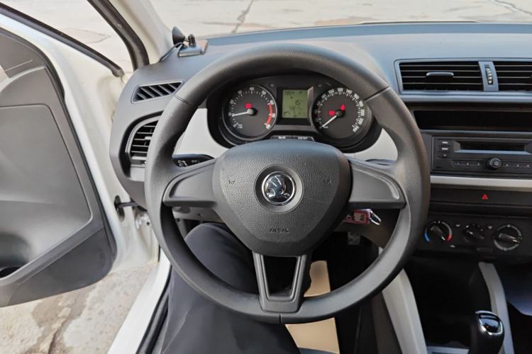 Used Skoda Fabia 2015 1.4L Automatic Front-Drive Model