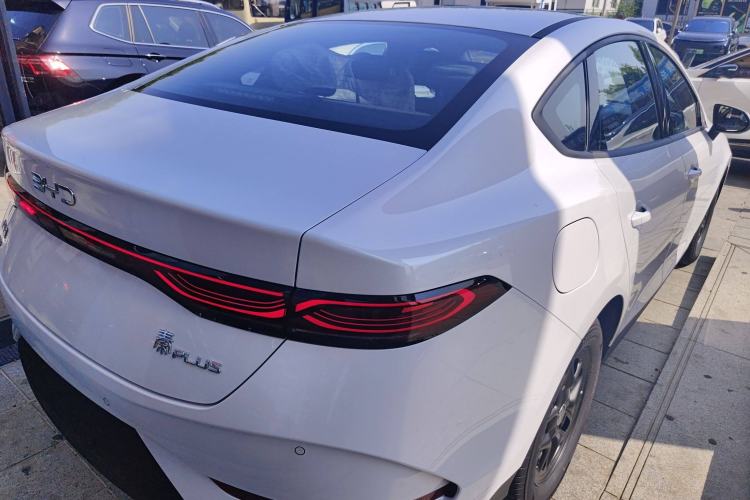 Used BYD Qin PLUS 2025 DM-i Smart Drive 55KM Leading Model
