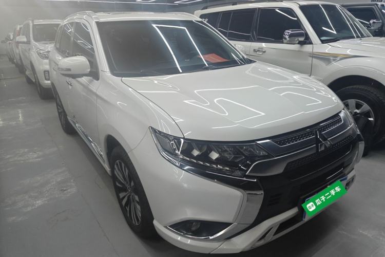 Used Mitsubishi Outlander 2021 2.4L 4x4 Zhi Xiang Edition 7 Seats