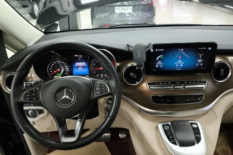 Used Mercedes-Benz V-Class 2022 V 260 Prestige Edition
