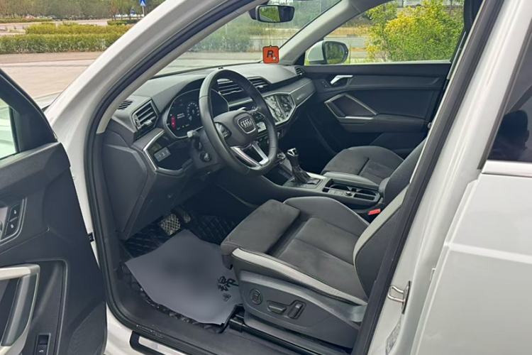 Used Audi Q3 2022 35 TFSI Progressive Dynamic Edition
