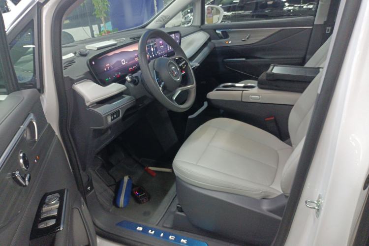 Used Buick GL8 2025 Lu Zun Deluxe Edition