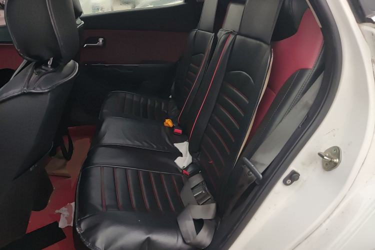 Used Kia K2 2015 Hatchback 1.4L AT GLS Cool Edition