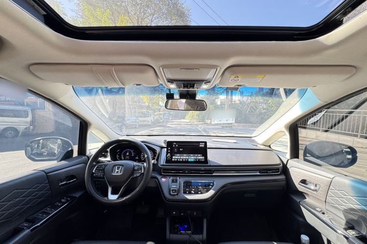 Used Honda Elysion 2022 2.0L eHEV Luxury First Edition