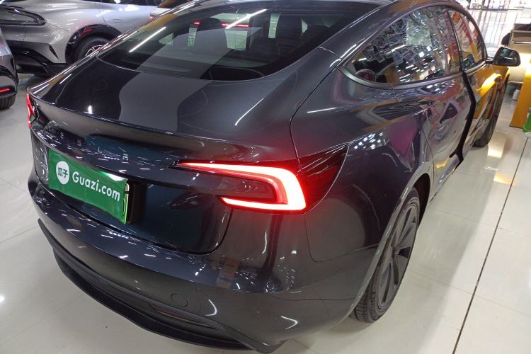 Used Tesla Model 3 2023 Rear-Wheel-Drive Version
