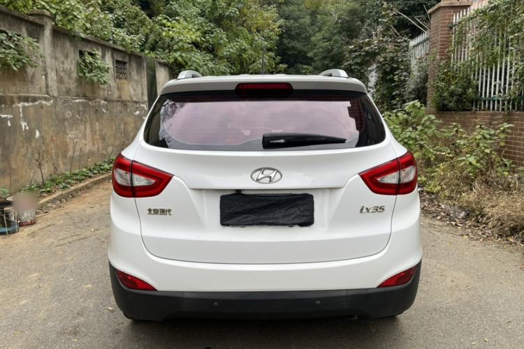 Used Hyundai ix35 2015 2.0L Automatic 2WD Smart Version China V Standard
