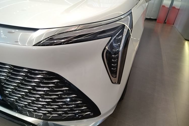 Used Buick Century 2025 2.0T Seven-Seater Yinshi Edition
