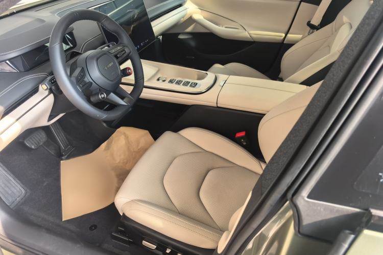 Used  SU7 2024 Rear-Drive Ultra-Long Range Advanced Pro-Level Intelligent Driving Version
