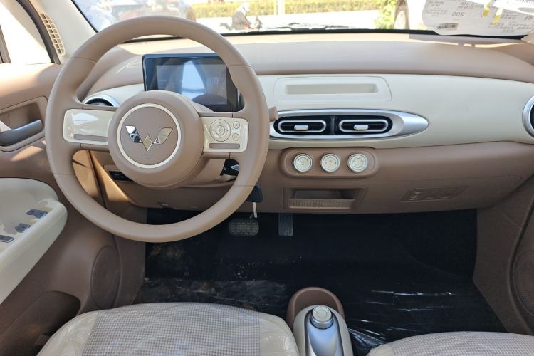 Used Wuling Hongguang MINIEV 2025 Four-Door Version Advanced Edition
