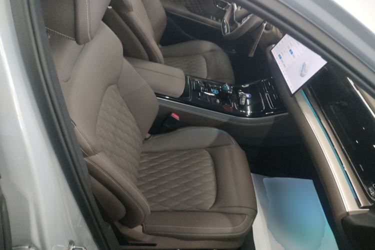 Used BYD Han 2024 EV Glory Edition 605KM Front-Wheel-Drive Premium Model