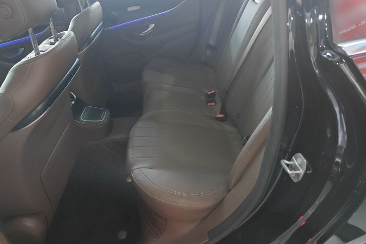 Used Mercedes-Benz E-Class 2023 Updated E 300 L Fashion Edition
