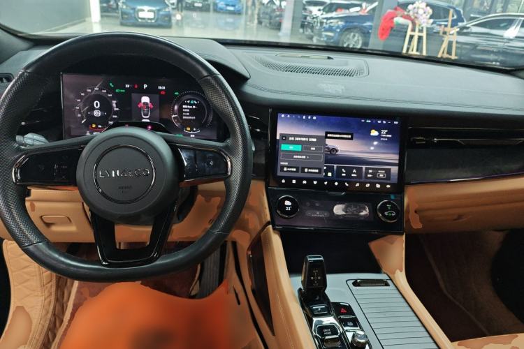 Used Lynk & Co 09 EM-P 2021 2.0T PHEV Halo Six-Seater
