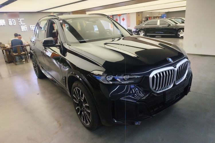 Used BMW X5 2023 xDrive 40Li M Sport Night Edition Package