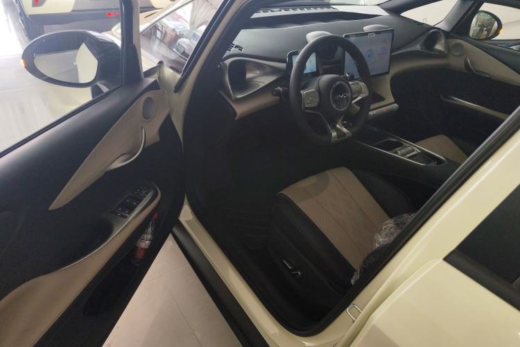 Used BYD Dolphin 2025 420km Free Edition
