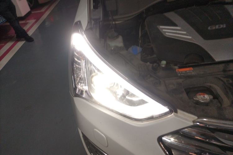 Used Hyundai Grand SantaFe 2013 3.0L 7-Seater 4x4 Flagship Edition
