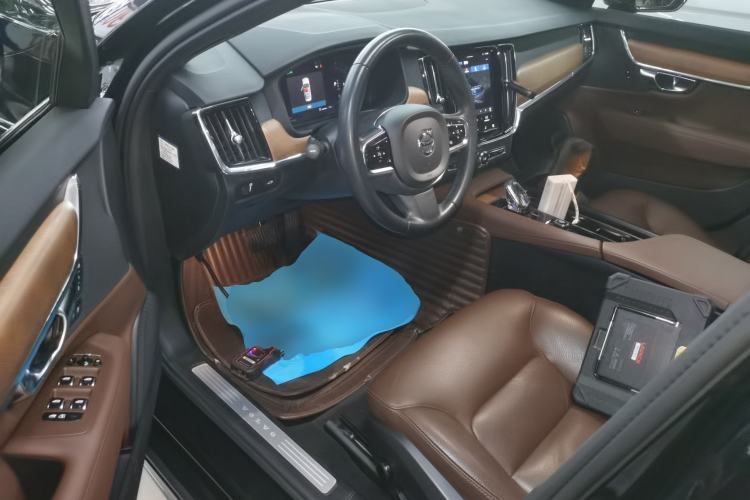 Used Volvo S90 2022 B5 Zhiyi Luxury Edition