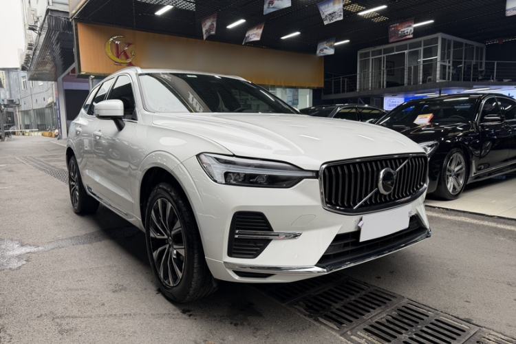 Used Volvo XC60 2024 B5 4x4 Smart Luxury Edition
