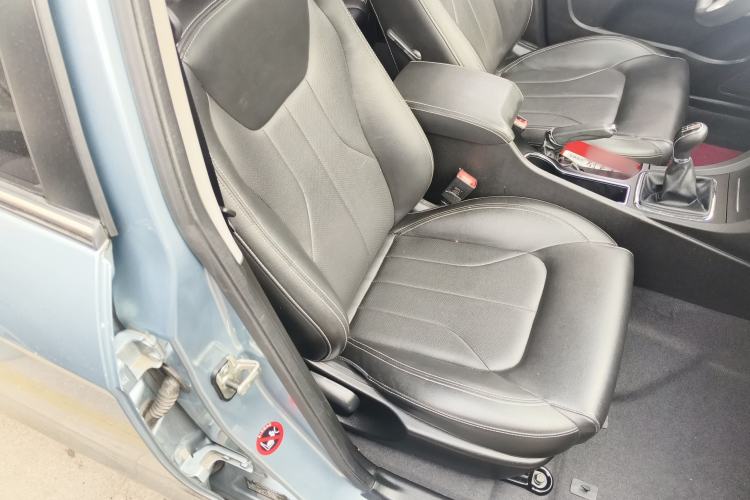 Used Geely Auto Emgrand 2015 Sedan 1.5L Manual - Top Trim Level