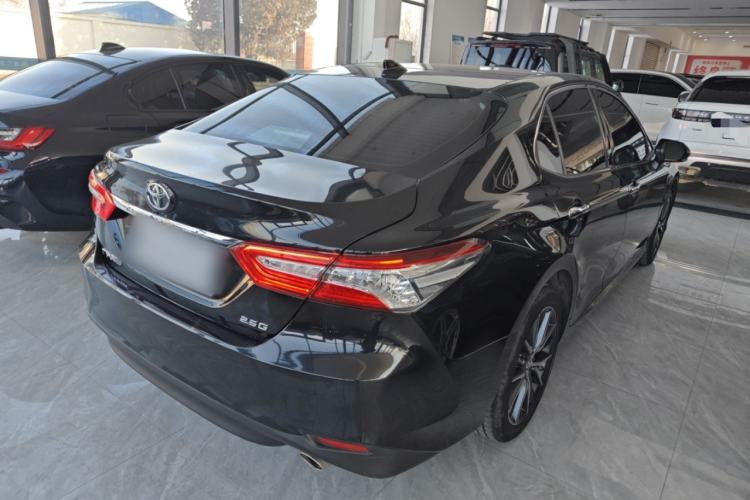 Used Toyota Camry 2021 2.5G Luxury Edition
