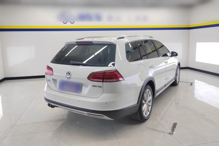 Used Volkswagen Golf 2019 1.8TSI Travel Edition
