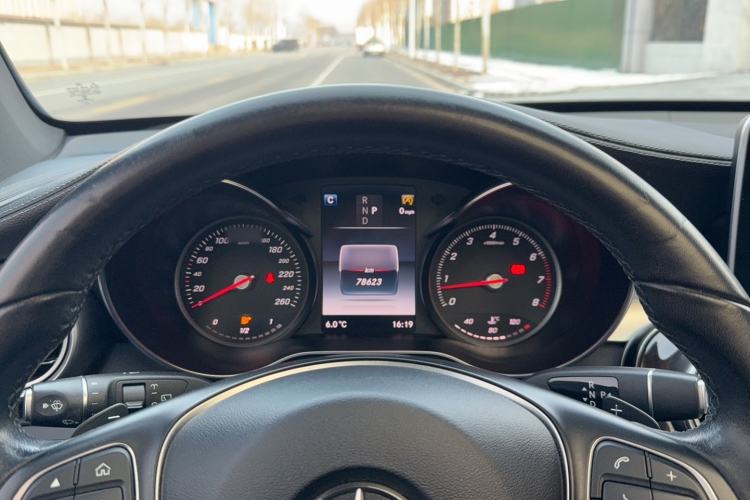 Used Mercedes-Benz GLC 2019 GLC 260 L 4MATIC Dynamic Model
