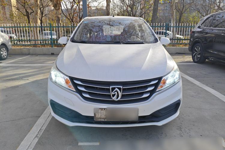 Used Baojun 310 2016 1.2L manual Comfort trim level
