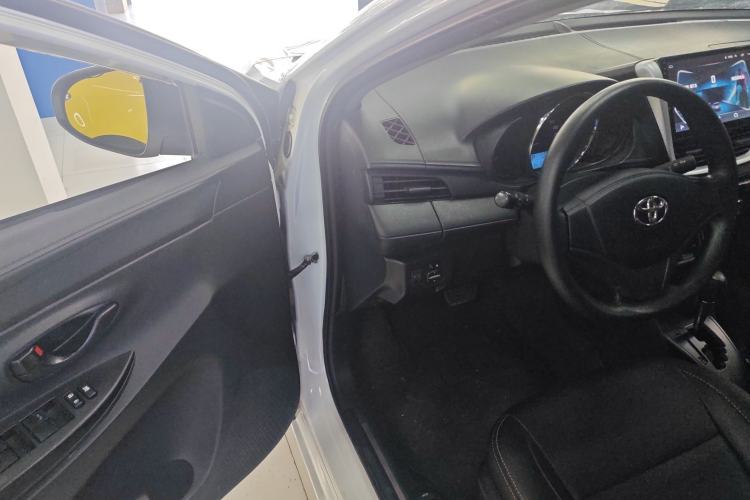 Used Toyota YARiS L 2020 1.5L CVT Leading Edition
