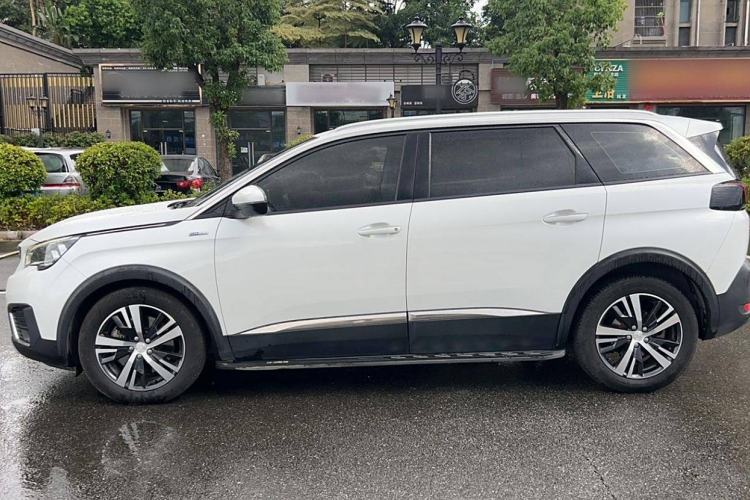 Used Peugeot 5008 2017 350THP 7-Seater Elite Edition

