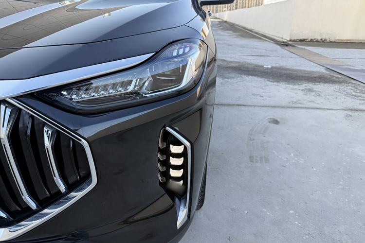 Used Jetour X70 PLUS 2023 1.5T DCT Brave PLUS 5-Seater
