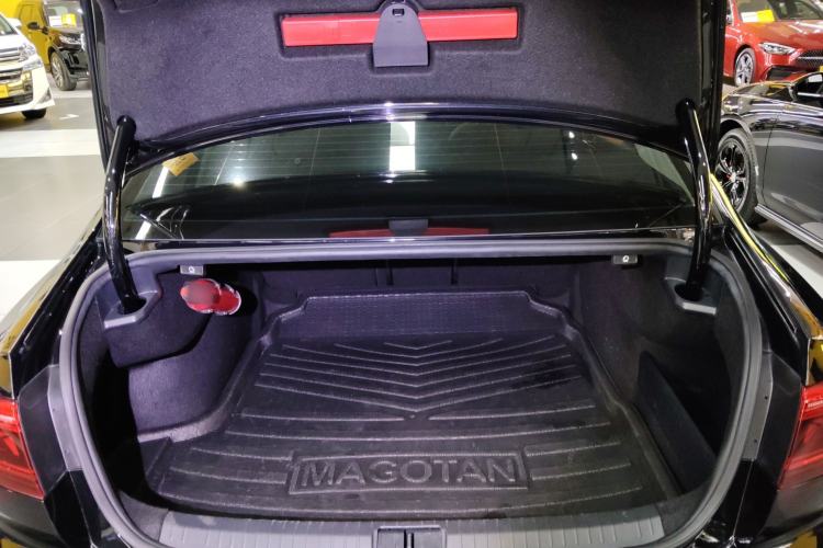 Used Volkswagen Magotan 2020 330TSI DSG Leading Model
